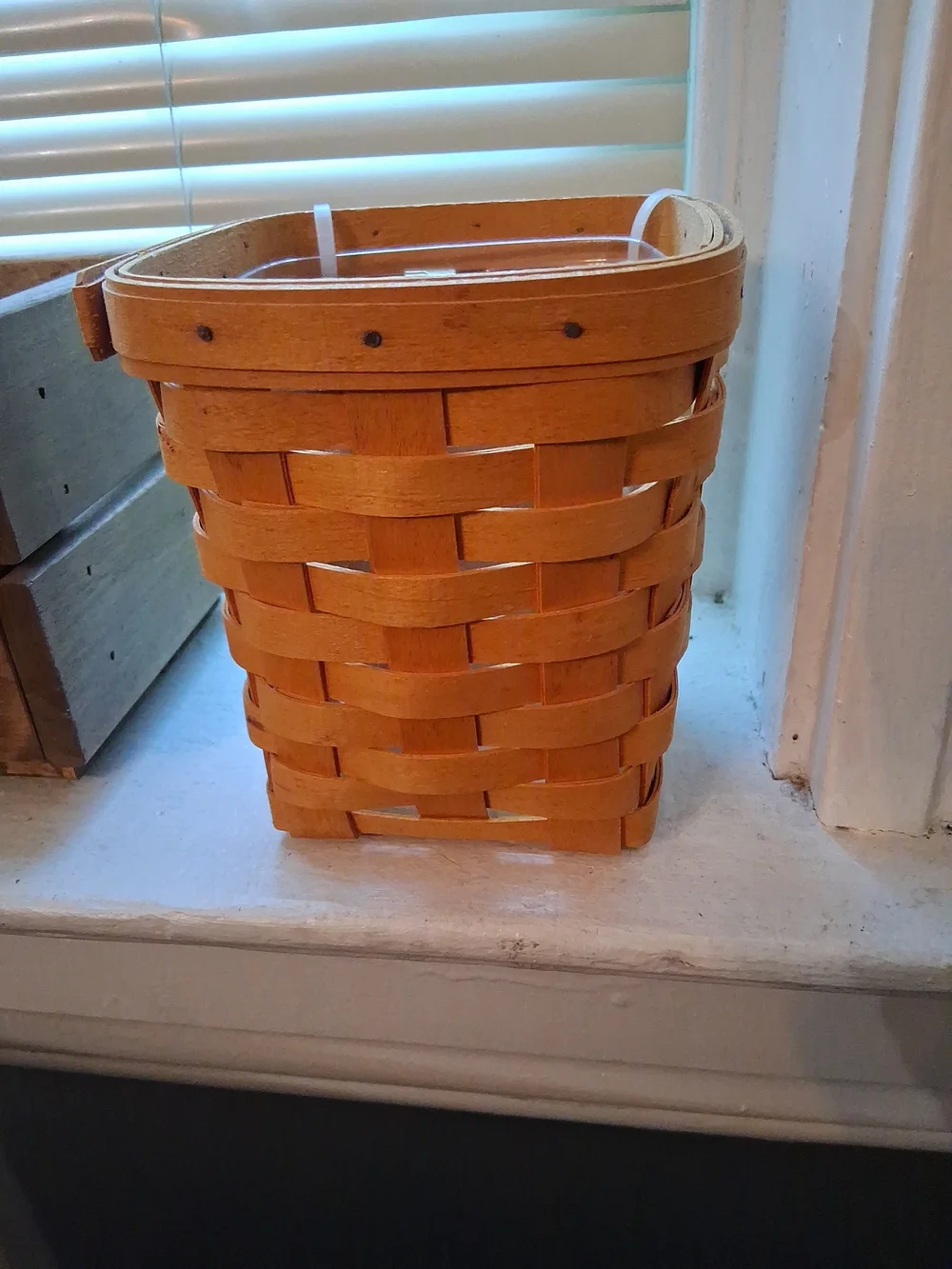 1999 Longaberger Natural Handwoven Storage Basket